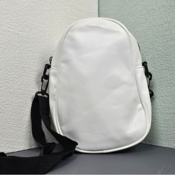 🎃 White Ghost Crossbody Bag (NWOT) - Picture 3 of 16